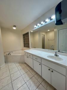 328 W Sugarland Circle, Clewiston, Florida 33440, USA