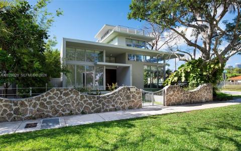 2100 S Miami Ave, Miami, Florida 33129, USA