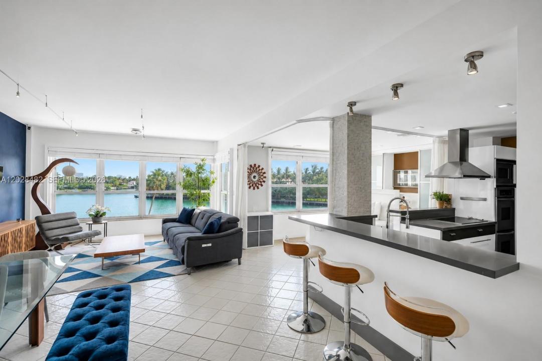 9102 W Bay Harbor Dr 3-C, Bay Harbor Islands, Florida 33154, Stati Uniti