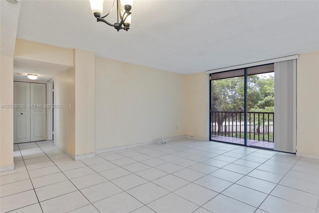 8760 SW 133rd Ave Rd 301, Miami, Flórida 33183, Estados Unidos