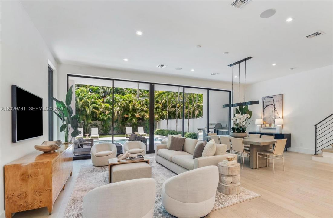 907 Witherspoon Ln, Delray Beach, Florida 33483