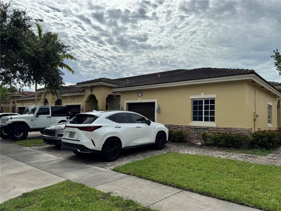 3384 NE 11th Dr, Homestead, Floride 33033, États-Unis
