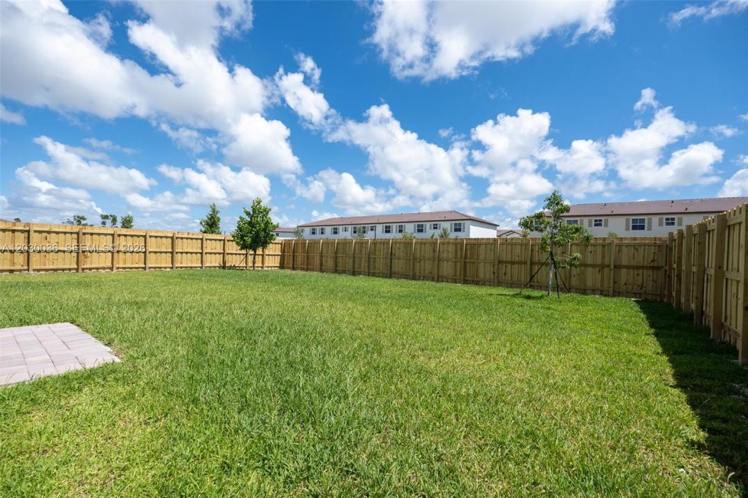 2485 SE 29th Dr ,, Homestead, Flórida 33035, Estados Unidos
