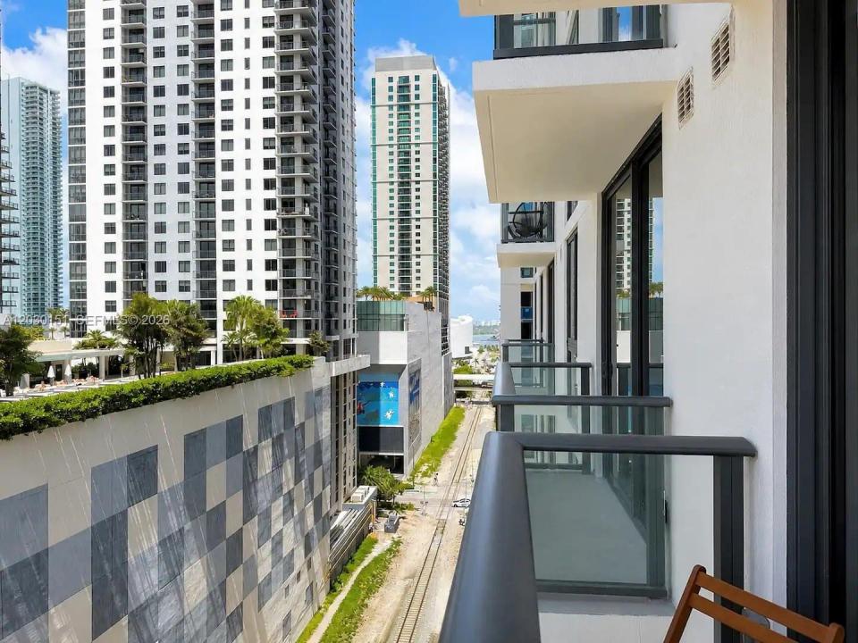 11 NE 6th St 1212, Miami, Flórida 33132, Estados Unidos