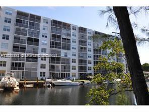 3660 NE 166th St 611, North Miami Beach, Floride 33160, États-Unis