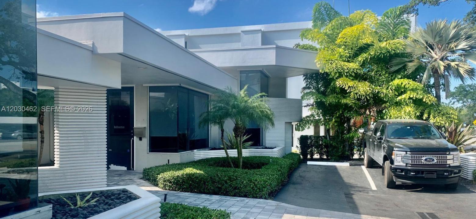 721 NE 3rd Ave A, Fort Lauderdale, Florida 33304, USA