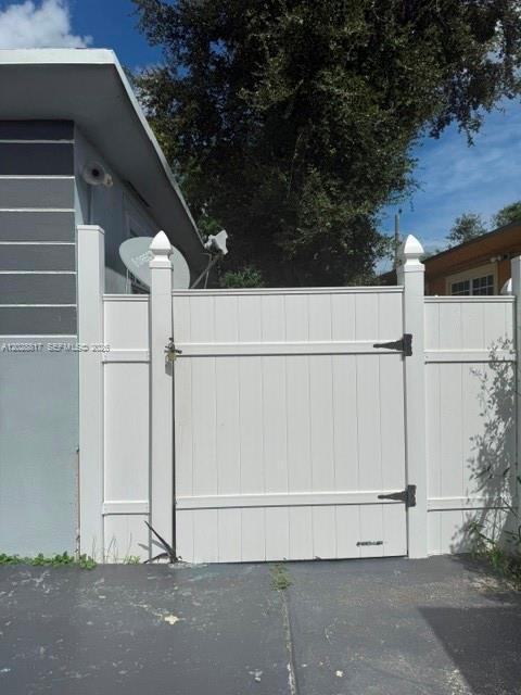 5831 NW 9th Ave B, Miami, Floride 33127, États-Unis