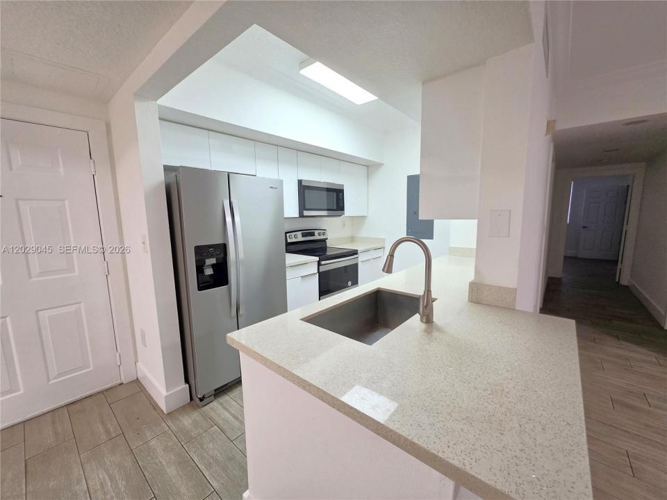 215 SW 117th Ter 14101, Pembroke Pines, Floride 33025, États-Unis