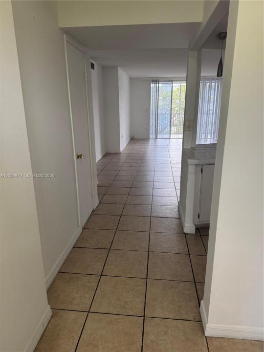 1710 NE 191st St 411-3, Miami, Floride 33179, États-Unis