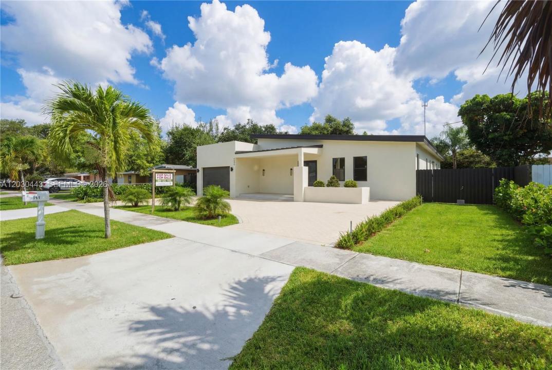 131 Miami Gardens Rd, West Park, Florida 33023
