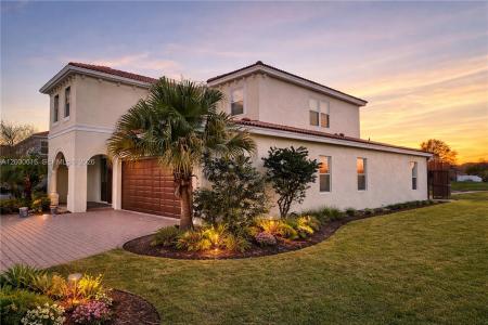 2802 Quiet Water Trail, Kissimmee, Florida 34744, Estados Unidos