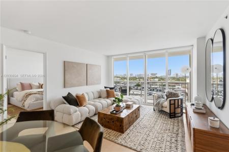 1800 Sunset Harbour Dr 1003, Miami Beach, Florida 33139, USA