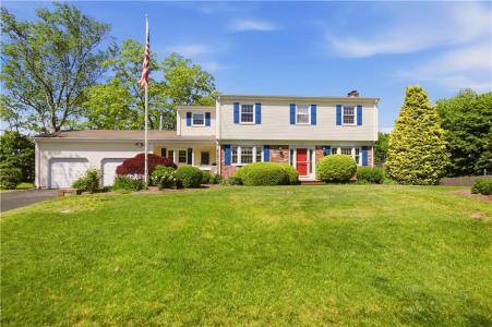 5 Heritage Road, Bristol, Rhode Island 02809, USA