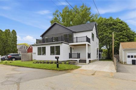 42 Orchard Avenue, Barrington, Rhode Island 02806, USA