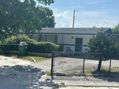 4301 NW 171st St, Miami Gardens, Florida 33055, USA
