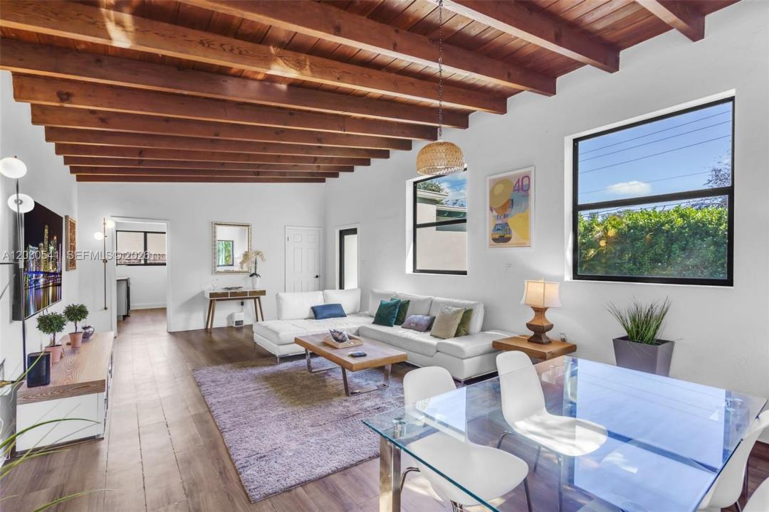 11534 NE 13th Ave, Miami, Florida 33161, USA