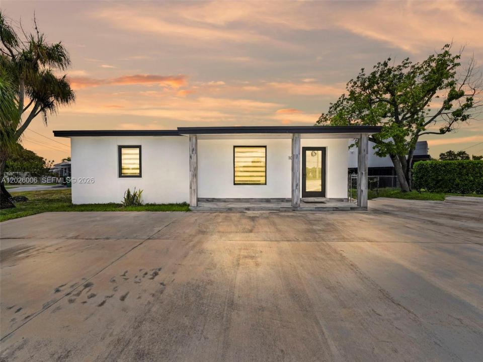 10700 SW 46th St, Miami, Floryda 33165, USA