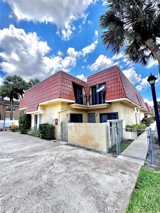 4240 NW 114th Ter 40, Coral Springs, Floride 33065, États-Unis
