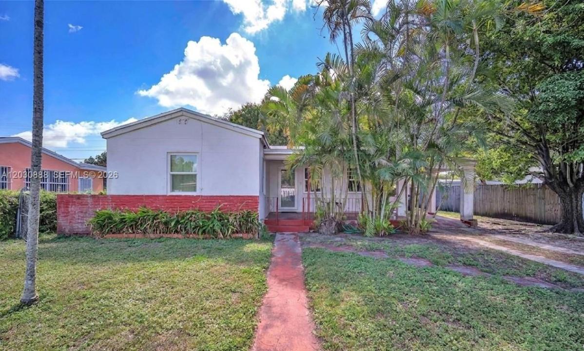 1236 Jann Ave, Opa-Locka, Floride 33054, États-Unis