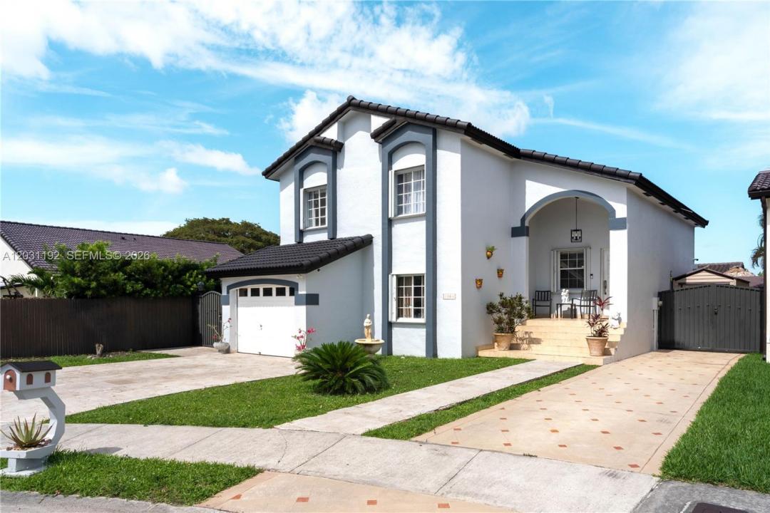 1084 SW 142nd Pl, Miami, Florida 33184
