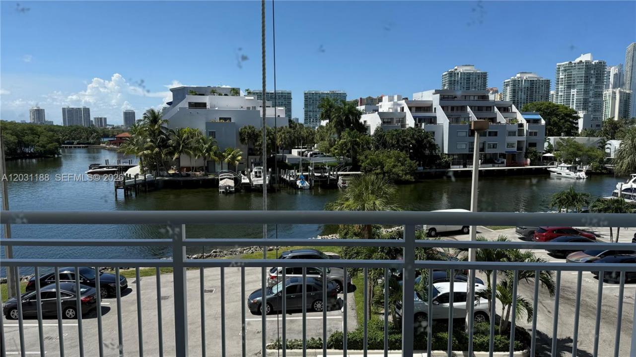 400 Kings Point Dr 316, Sunny Isles Beach, Floride 33160, États-Unis