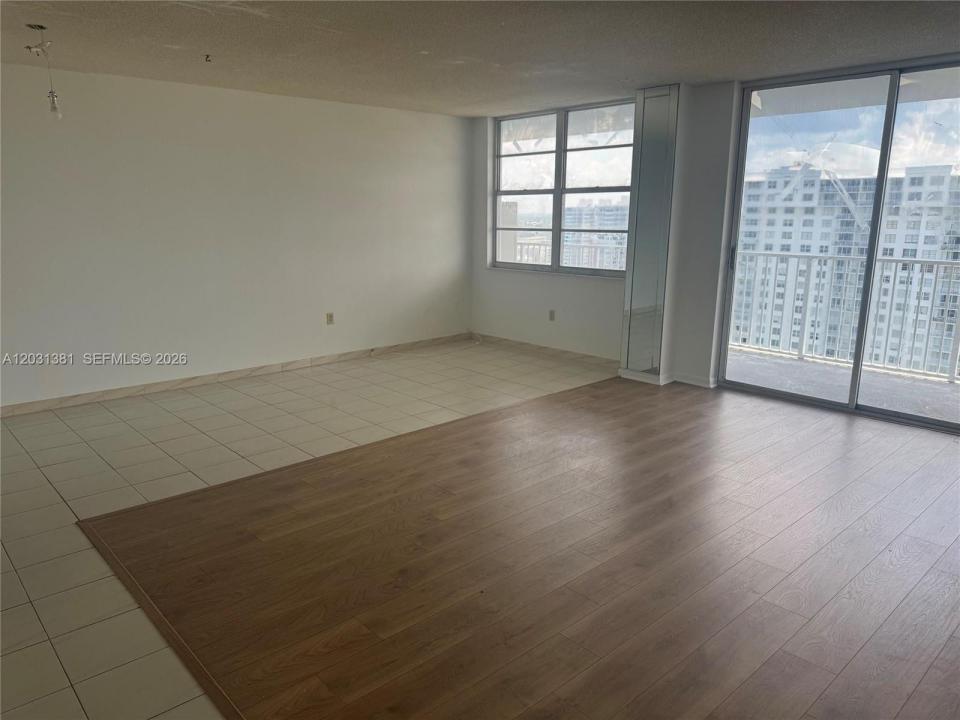 2851 NE 183rd St 2004E, Aventura, Florida 33160, Stati Uniti