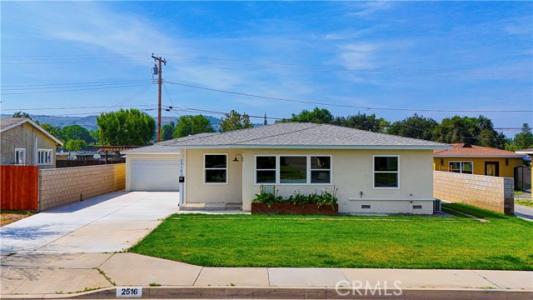 E Walnut Creek, West Covina, Californie 91791, États-Unis