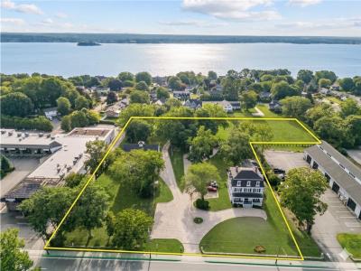 2967 East Main Road, Portsmouth, Rhode Island 02871, USA