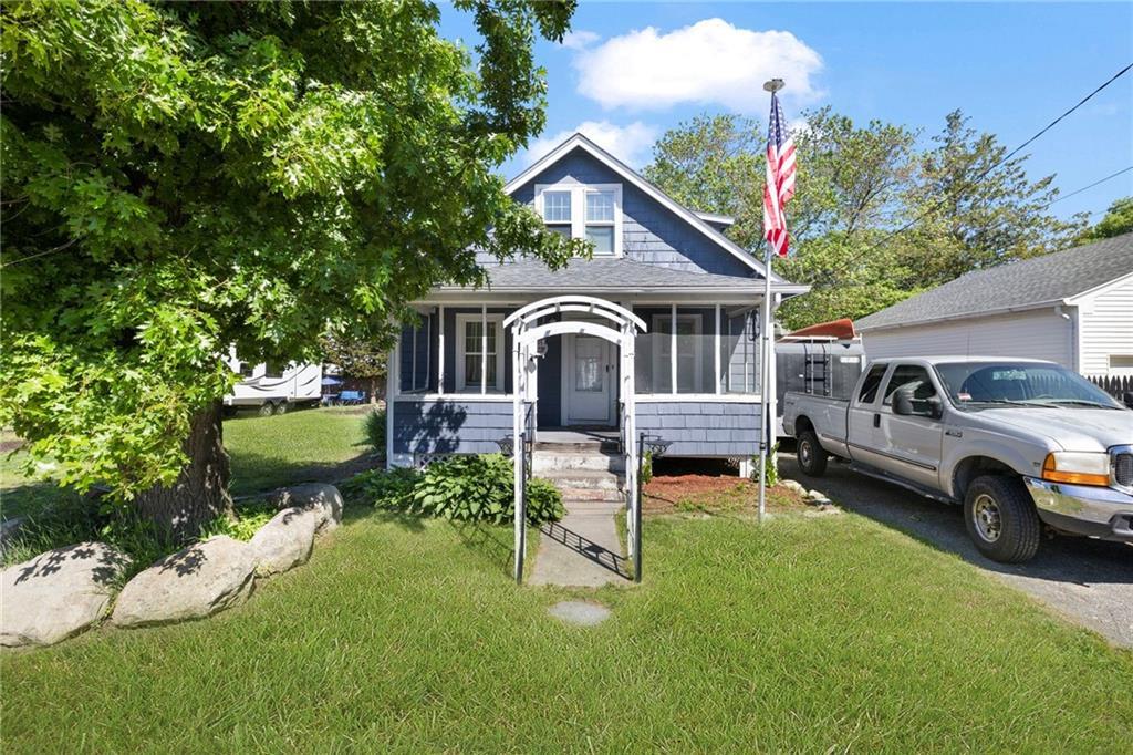 68 Covel Circle, Warwick, Rhode Island 02888, USA