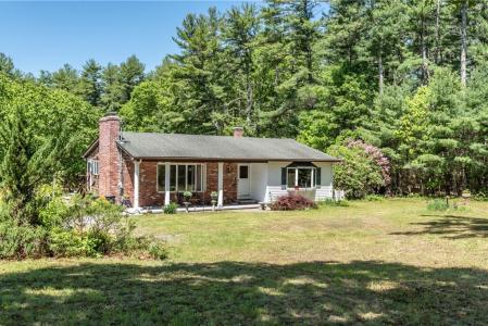 282 Arcadia Rd Road, Richmond, Rhode Island 02832, HOA KỲ