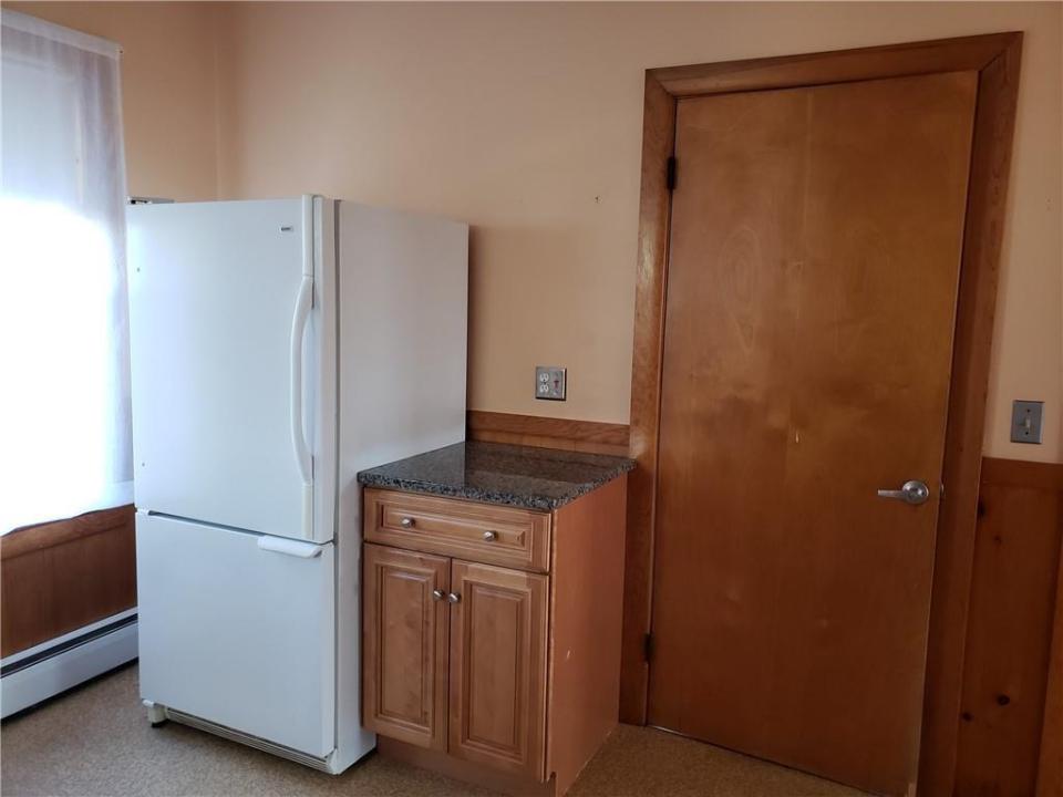 40 East Barrows Street 2, Cumberland, 罗得岛 02864, 美国