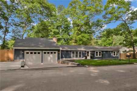 115 Hill Top Drive, Johnston, Rhode Island 02919, Amerika Birleşik Devletleri