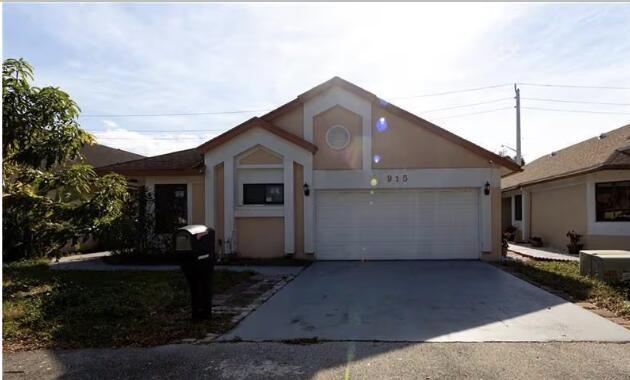 915 Buttonwood Avenue, North Lauderdale, Floride 33068, États-Unis