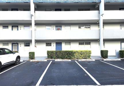 7787 Golf Circle Drive 109, Margate, Florida 33063, USA