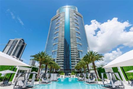 851 NE 1st Ave 1705, Miami, Florida 33132, USA