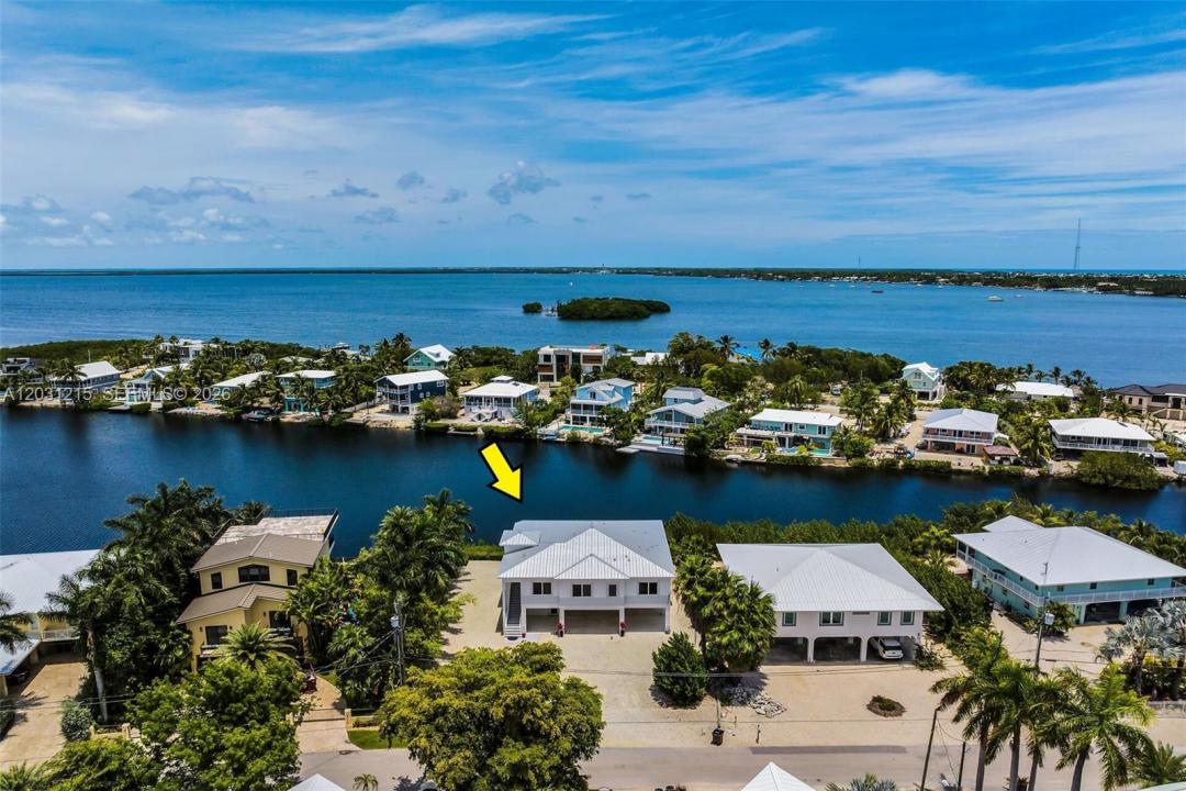 38 N Bounty Ln, Key Largo, Florida 33037, USA