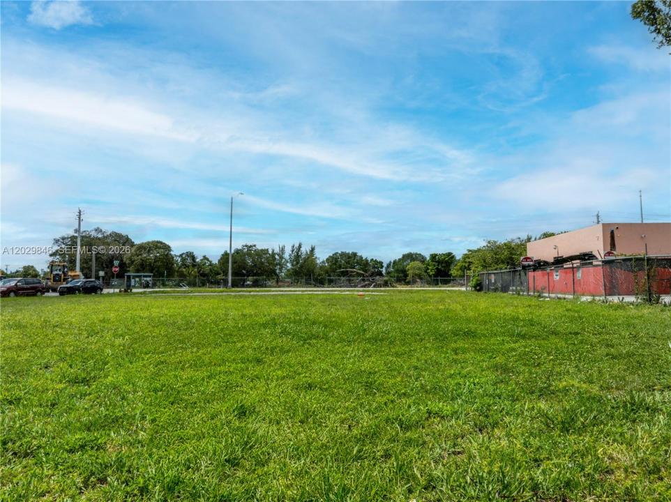 7920 NW 11th Ave, Miami, Floryda 33150, USA