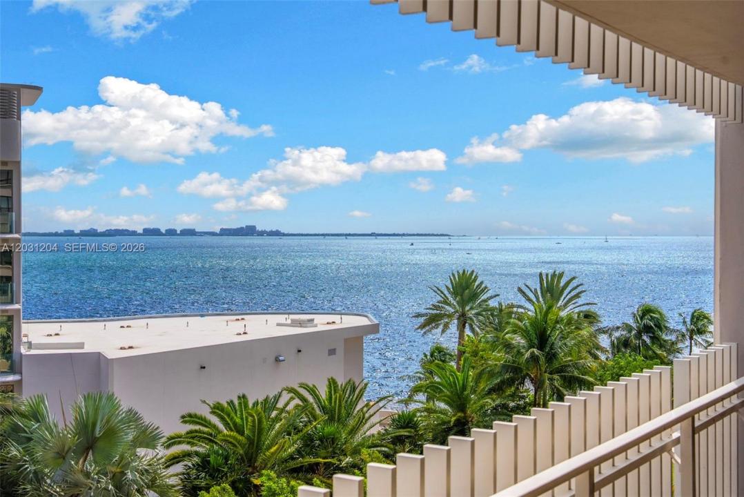 3 Grove Isle Dr C605, Miami, Florida 33133, Stati Uniti