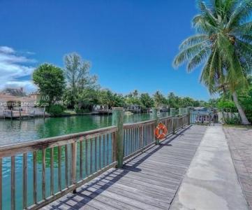 4011 N Meridian Ave 35, Miami Beach, Florida 33140, USA