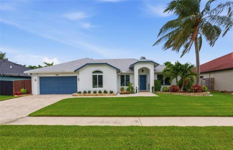 943 SW 149th Way, Sunrise, Floryda 33326, USA