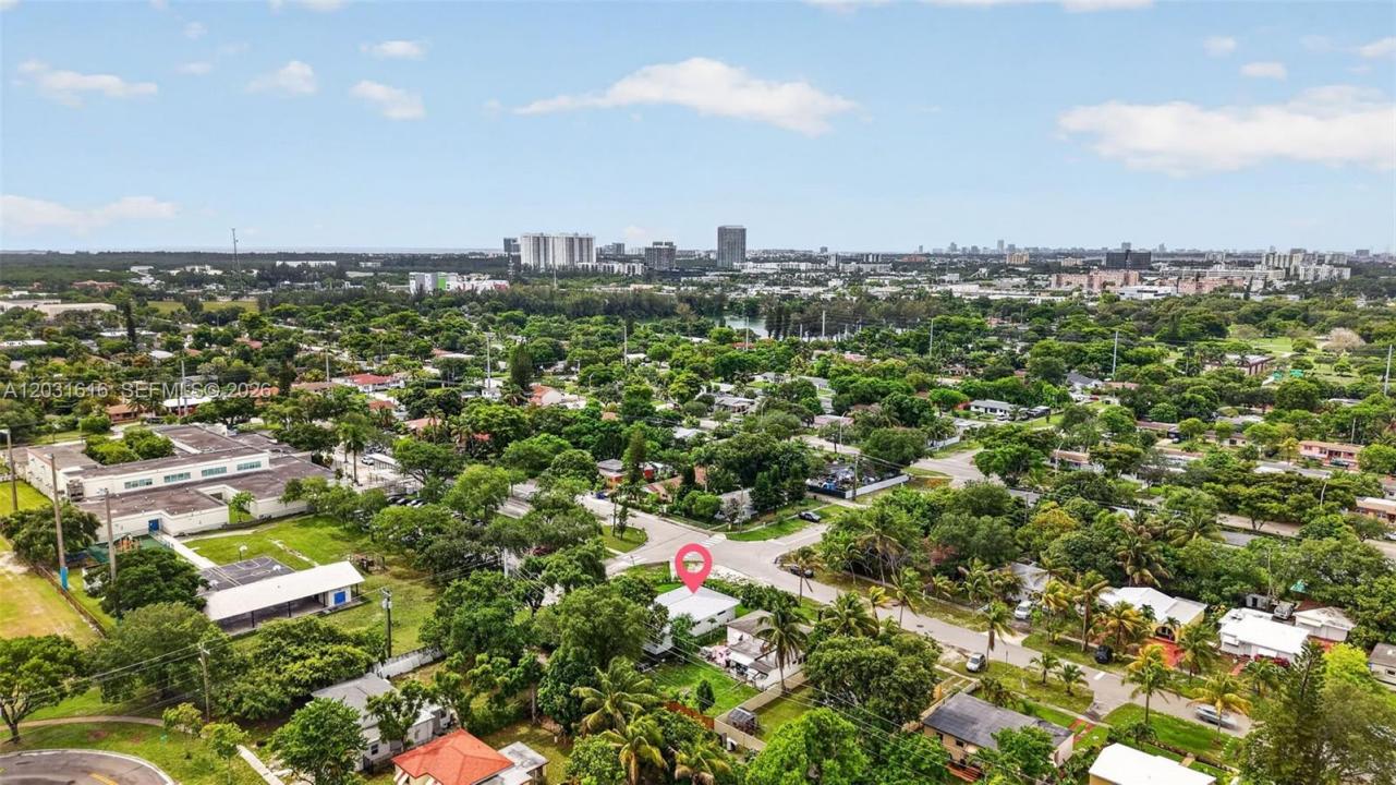 1695 NE 160th St, North Miami Beach, Florida 33162, Stati Uniti