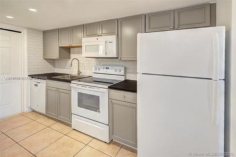 4121 NW 26th St T14, Lauderhill, Floride 33313, États-Unis