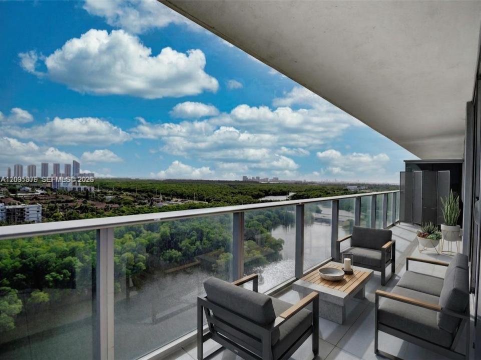 16385 Biscayne Blvd 1615, North Miami Beach, Florida 33160, Stati Uniti