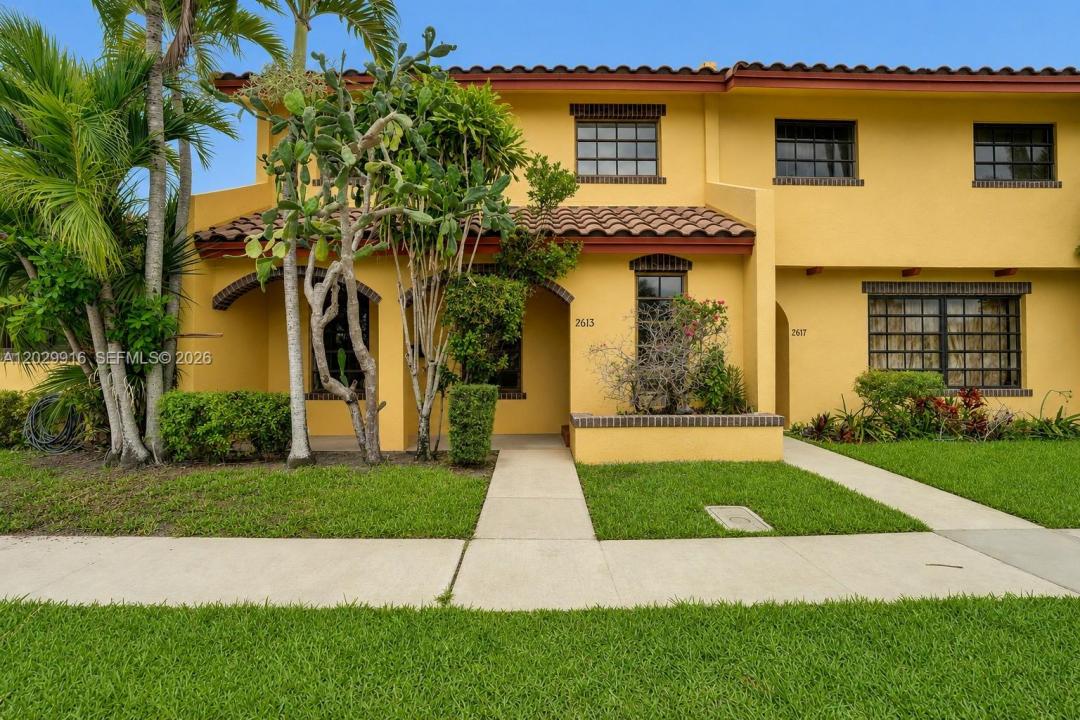 2613 NW 47th Ter 202, Lauderdale Lakes, Florida 33313, Stati Uniti