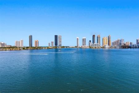 5500 Island Estates Dr 506, Aventura, Floryda 33160, USA