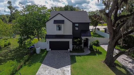 1605 Jessamine Ave, Orlando, Florida 32806, USA