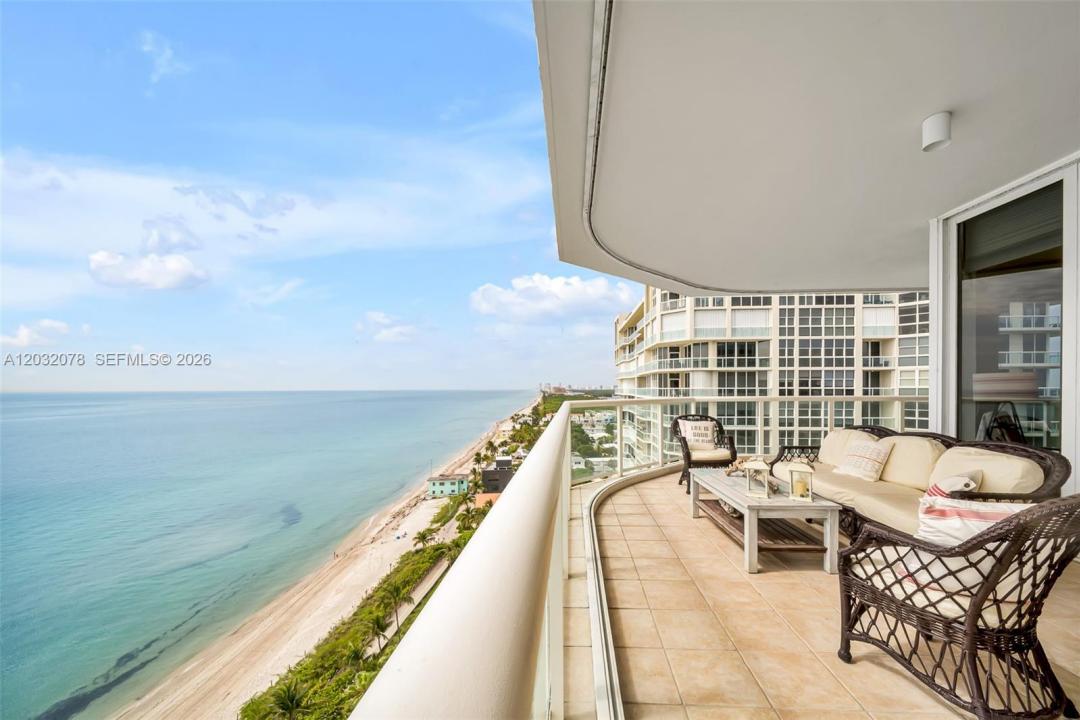 6051 N Ocean Dr 1501, Hollywood, Floryda 33019, USA