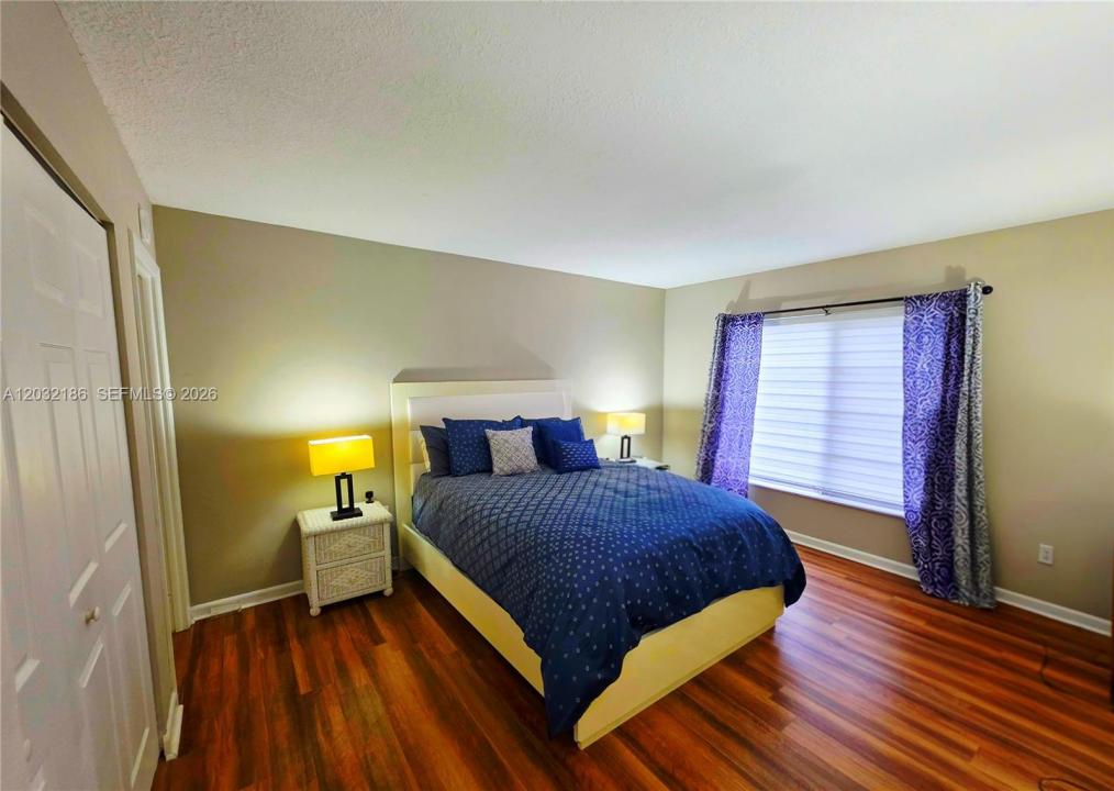 4164 Inverrary Dr 204, Lauderhill, Florida 33319, USA