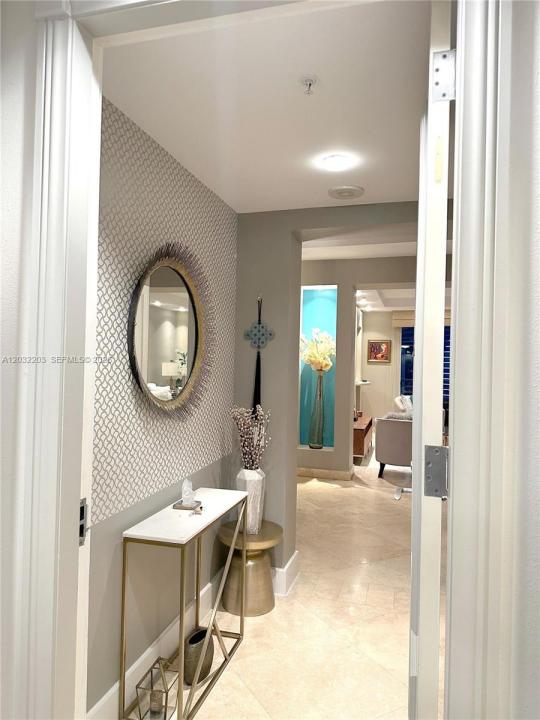 888 Brickell Key Dr 1004, Miami, Florida 33131, Amerika Birleşik Devletleri