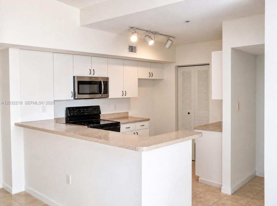 3854 Lyons Rd 301-5, Coconut Creek, Florida 33073, Stati Uniti